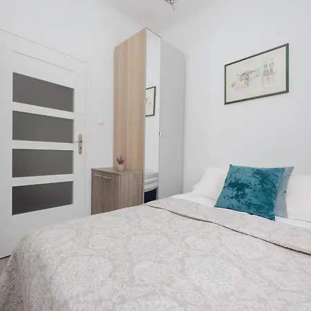 Stylish & Comfortable In Center By Renters شقة وارسو